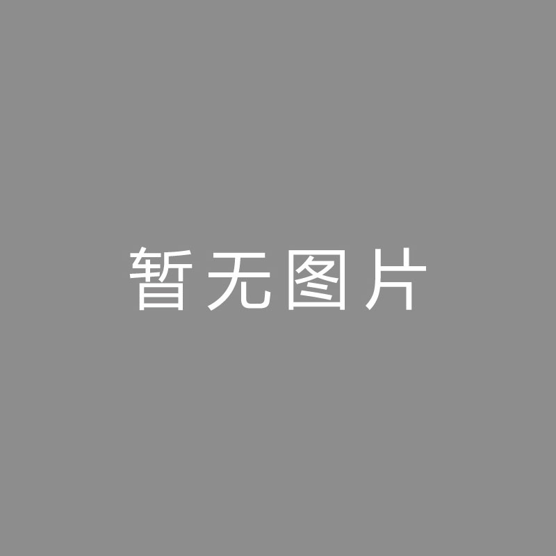 🏆全景 (Wide Shot)遥遥领先！Opta英超夺冠概率：利物浦92.7%，阿森纳7.1%，曼城0.2%